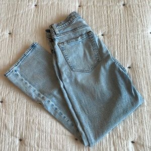 Abercrombie Curve Love Ankle Straight Ultra High Rise Size 6 Light Wash